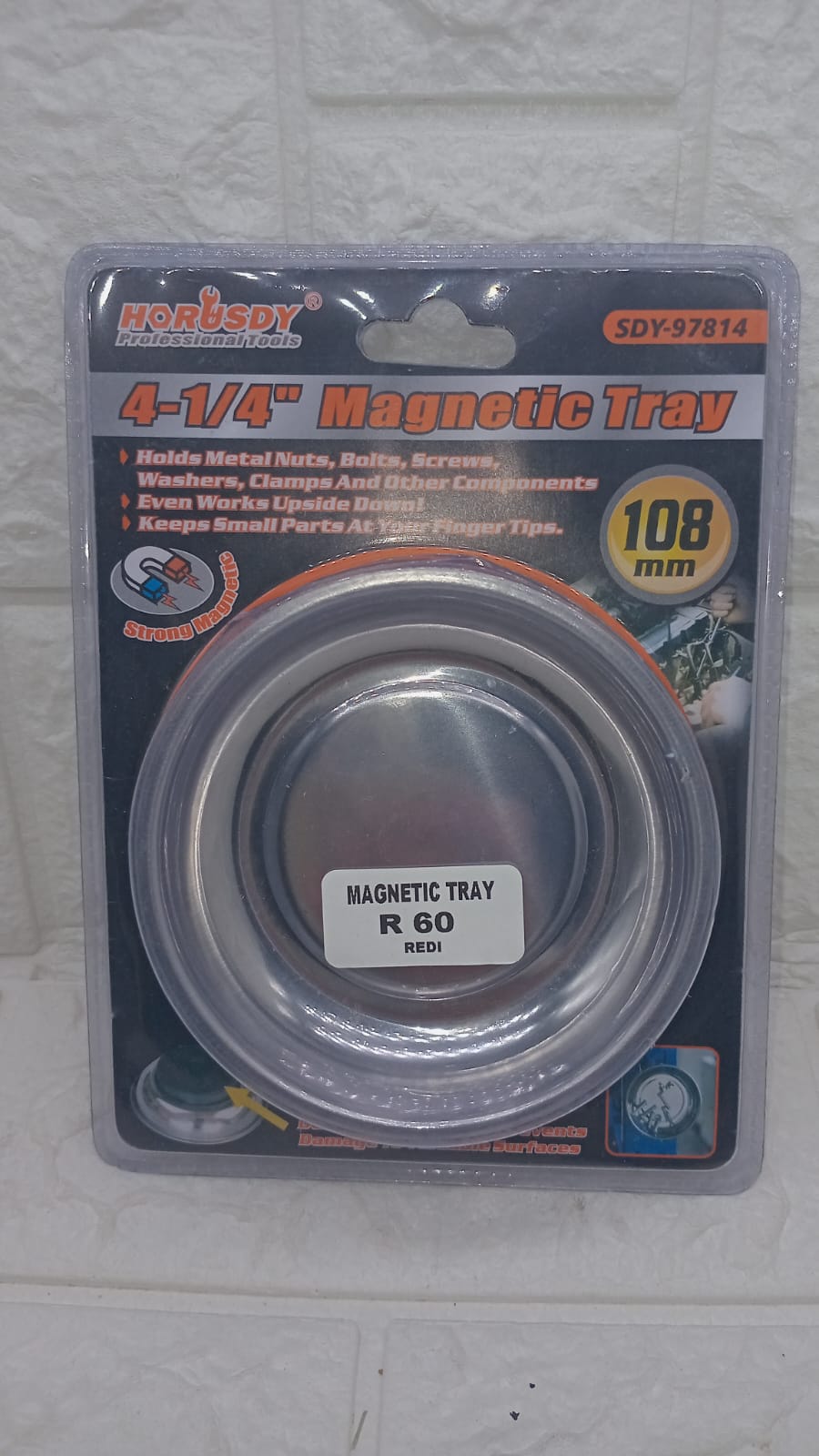 MAGNETIC TRAY