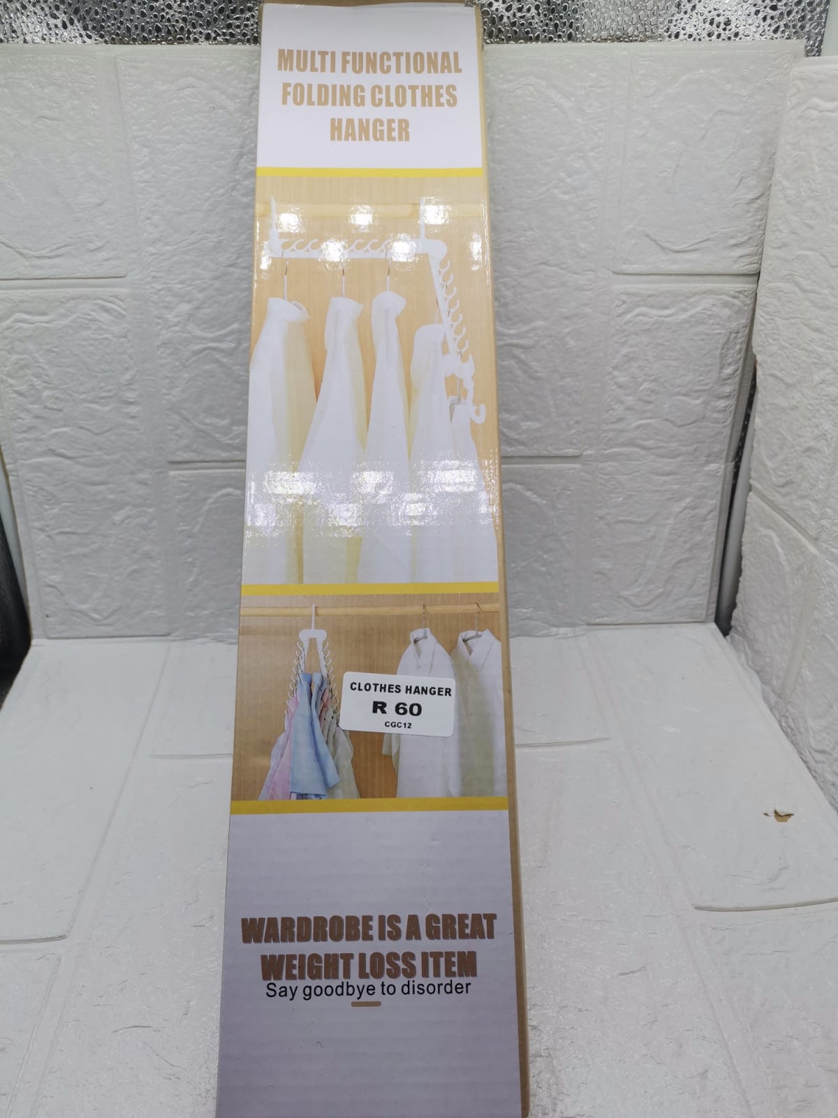 MULTIFUNCTIONAL CLOTHES HANGER