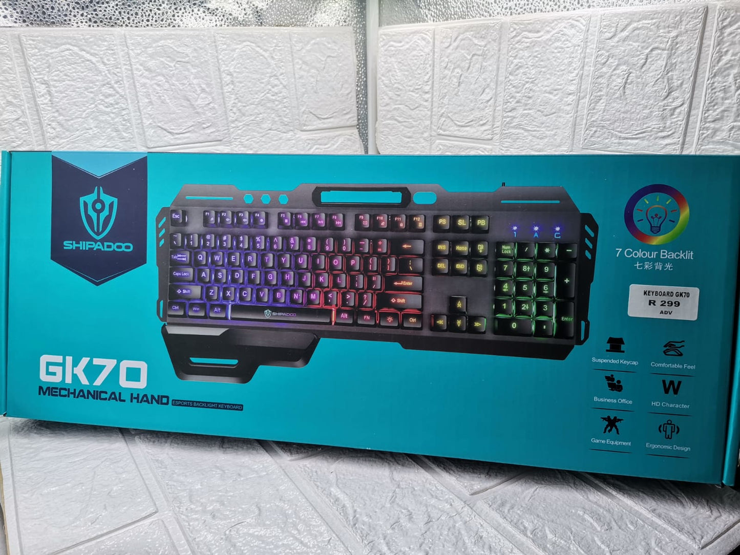 GK70 7 LIGHTS KEYBOARD