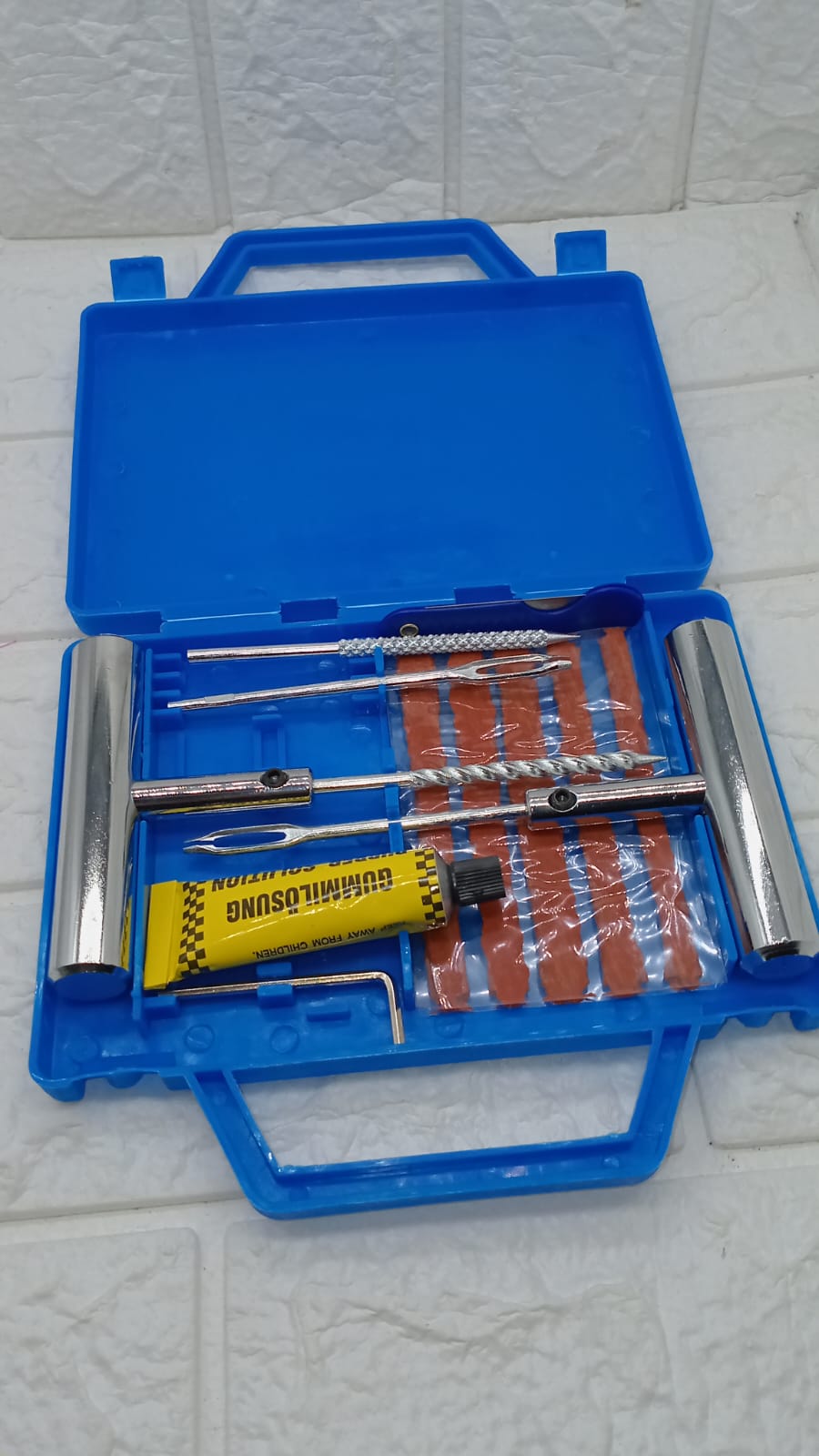 TYRE REPAIR TOOL KIT