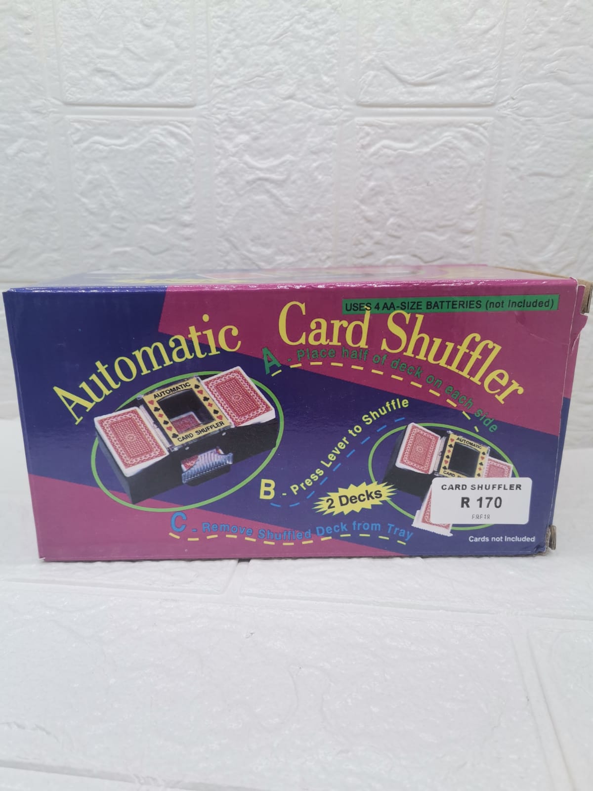 AUTOMATIC CARD SHUFFLER
