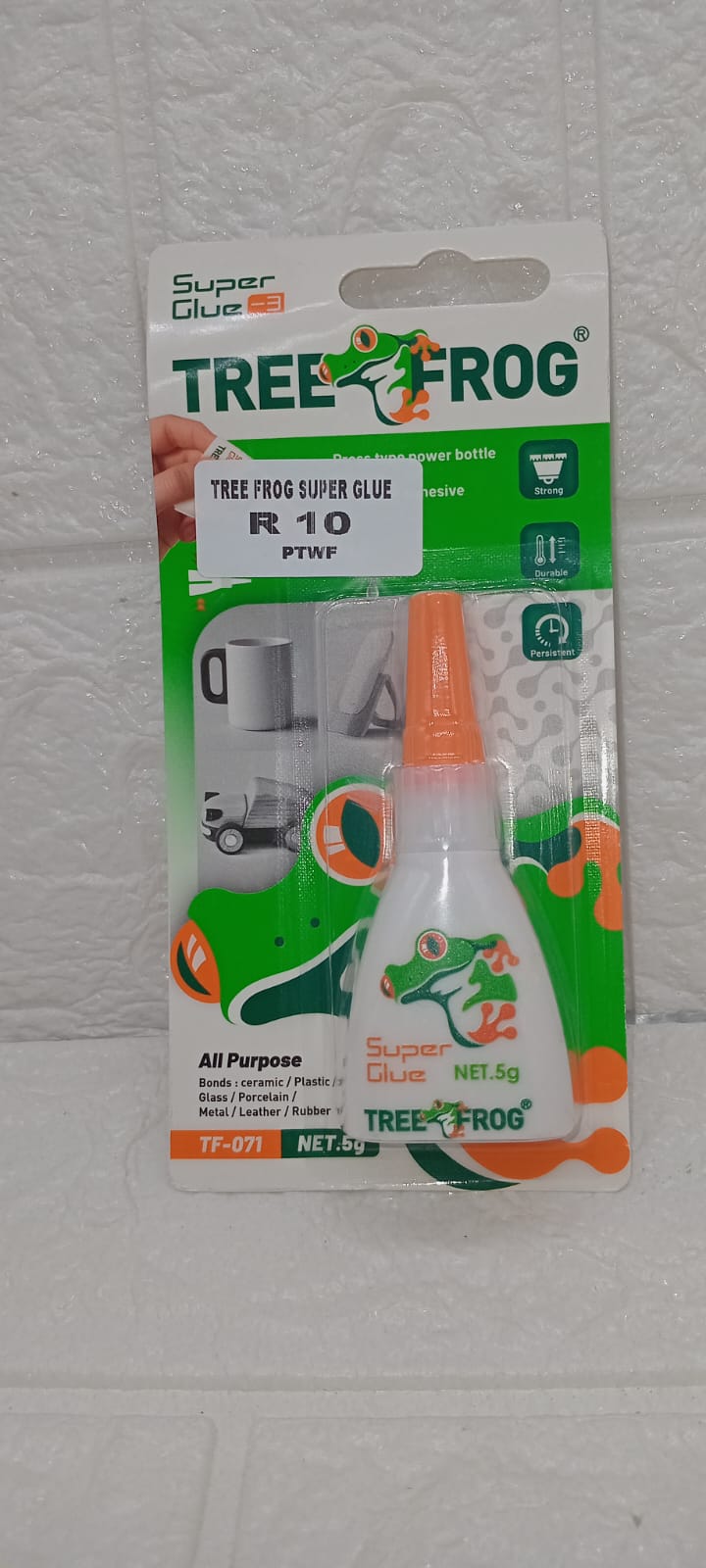 TREE FROG SUPER GLUE
