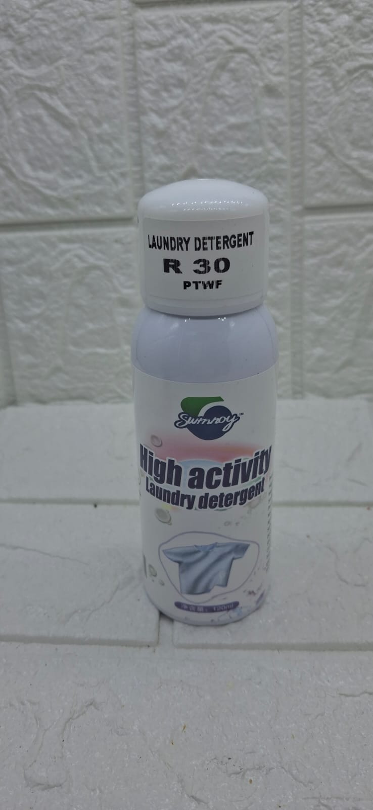 HIGH ACTIVITY LAUNDRY DETERGENT