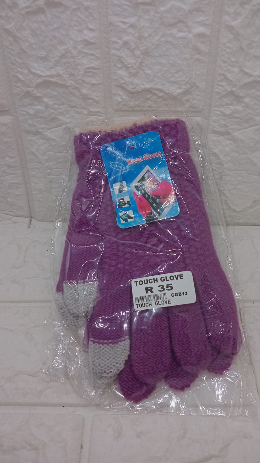 TOUCH GLOVES