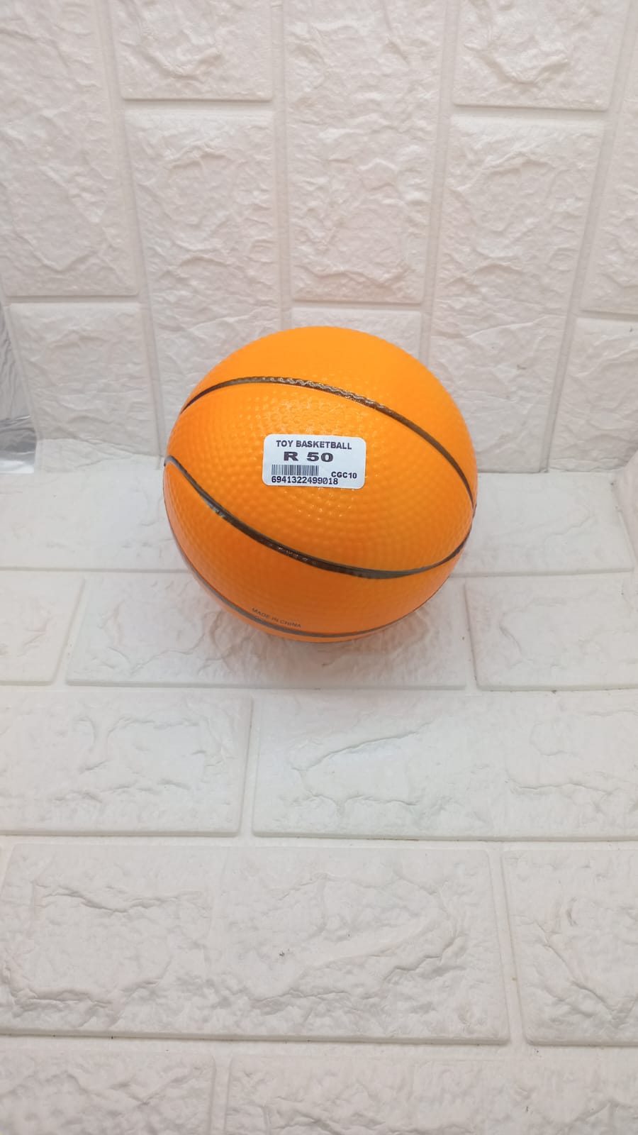 TOY BASKETBALL