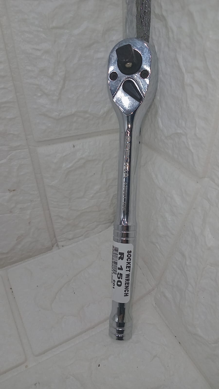 SOCKET WRENCH