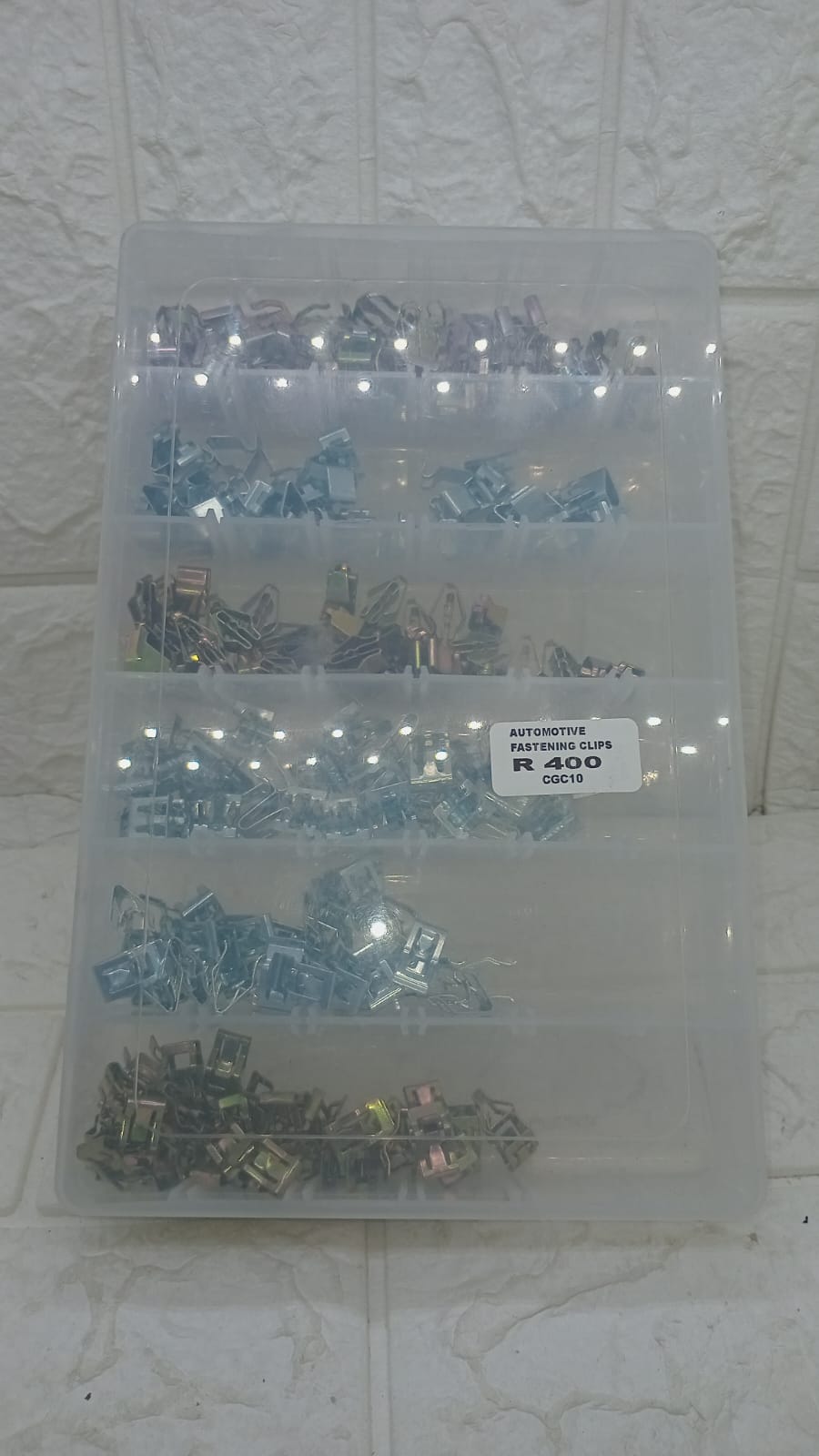 AUTOMOTIVE FASTENING CLIPS