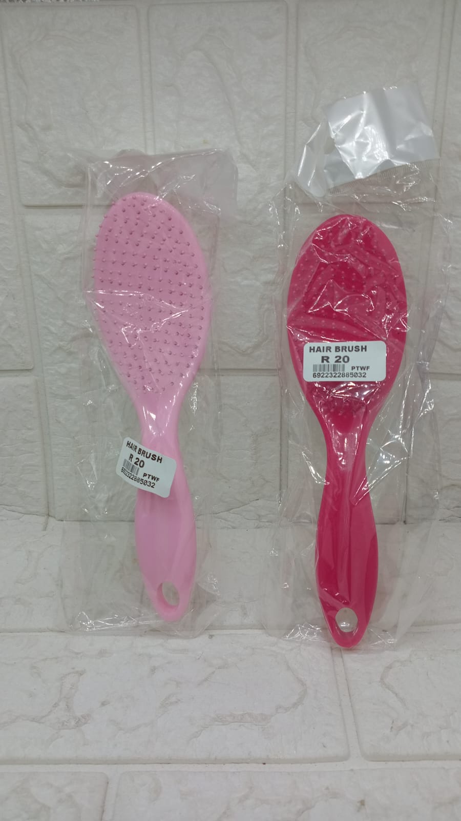 HAIR BRUSH