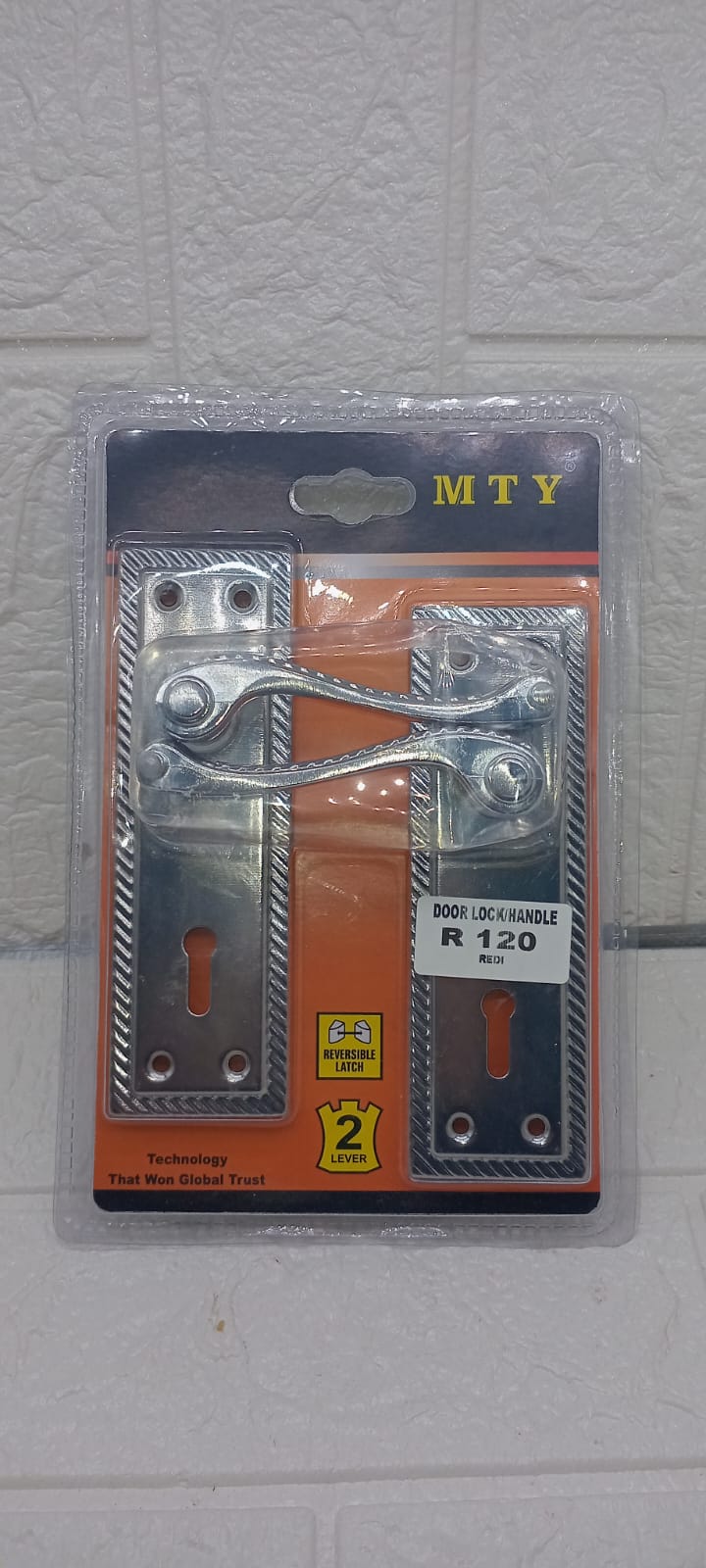 DOOR LOCK/HANDLE