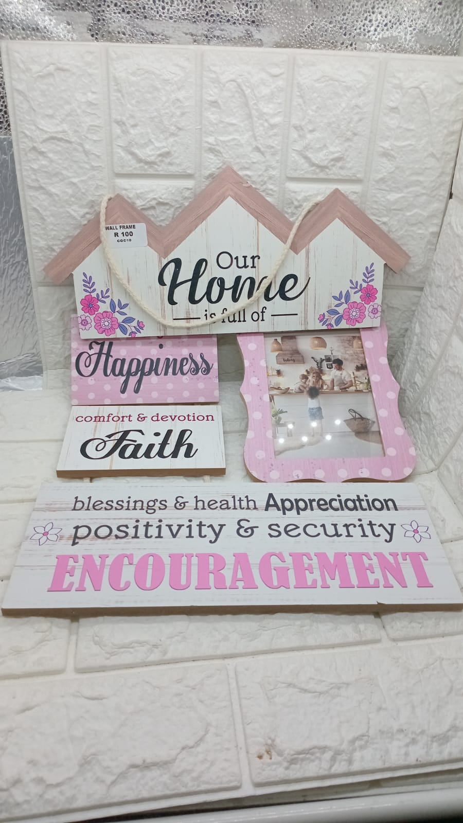 WALL FRAME