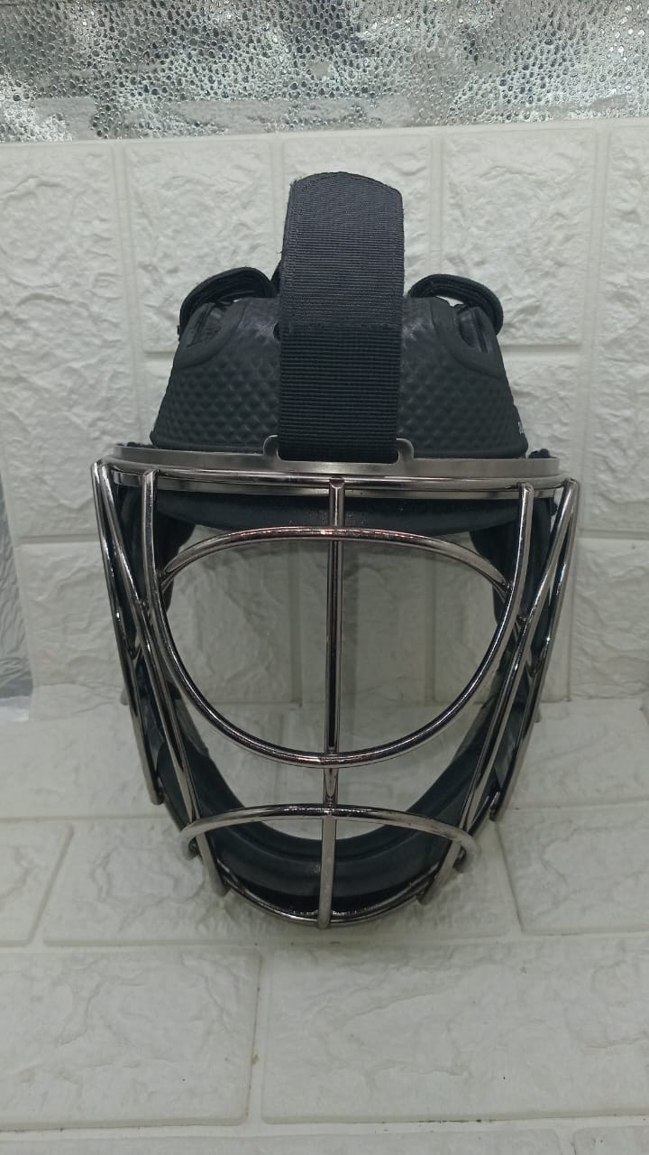 CRICKET HELMET