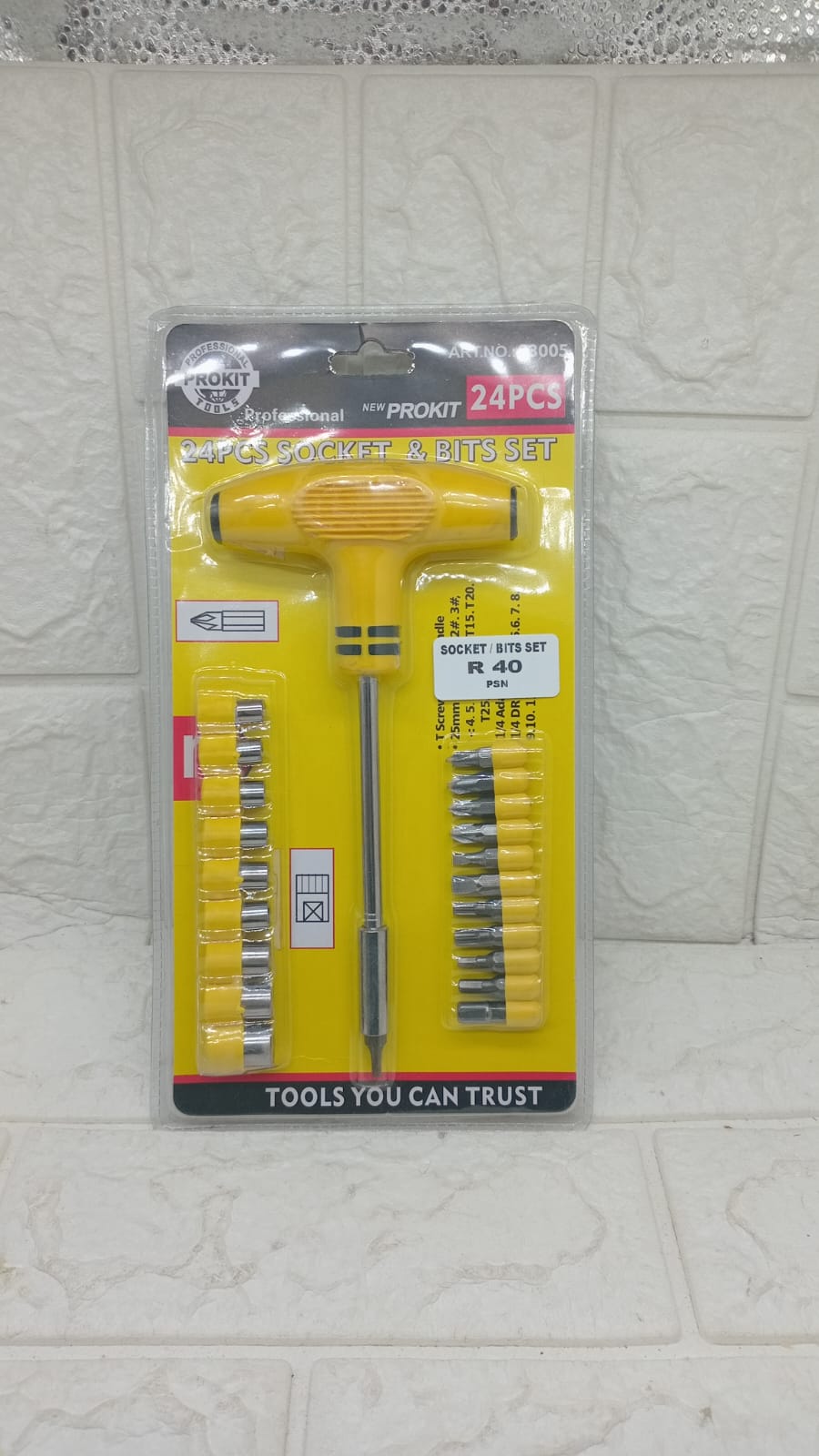 24PC SOCKET/BITS SET
