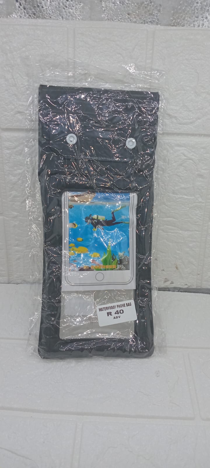 WATERPROOF PHONE BAGS