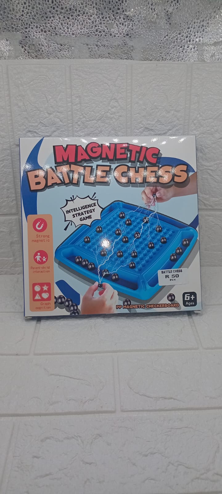 MAGNETIC BATTLE CHESS