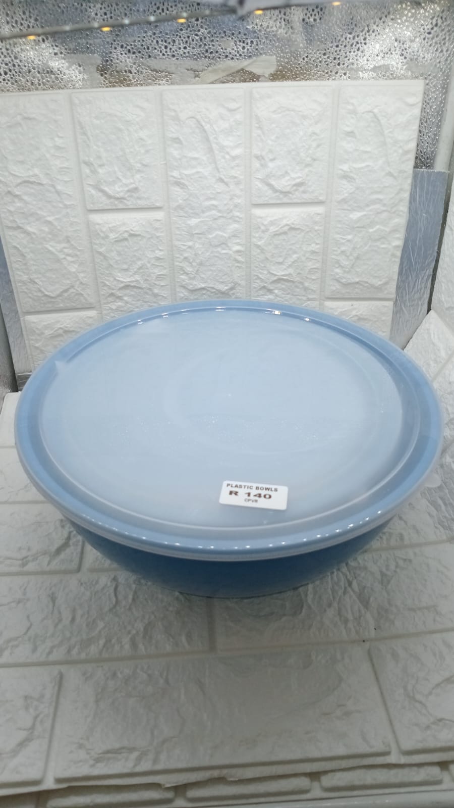 PLASTIC BOWLS
