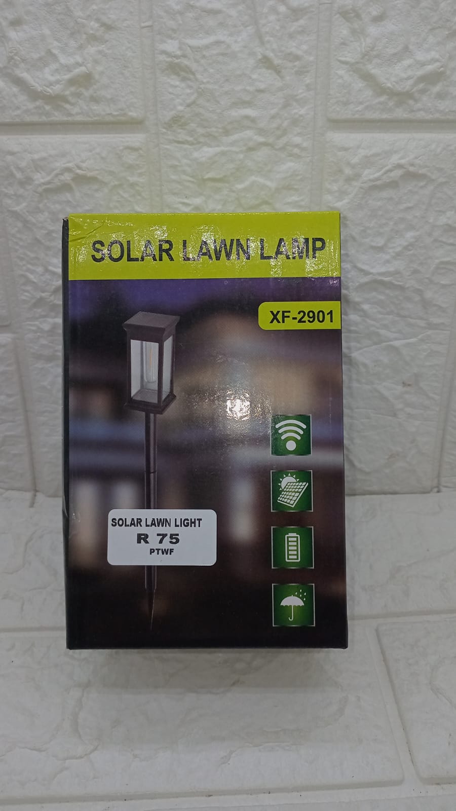 SOLAR LAWN LIGHT