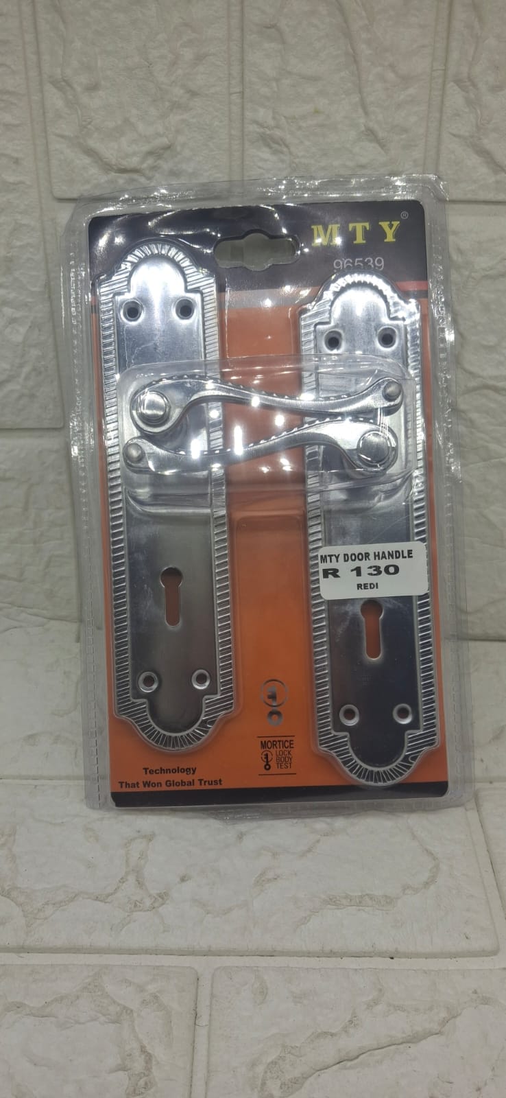 MTY DOOR HANDLE