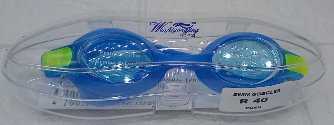 SWIMMING GOGGLES