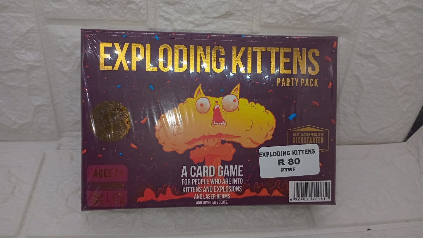EXPLODING KITTENS CARD GAME