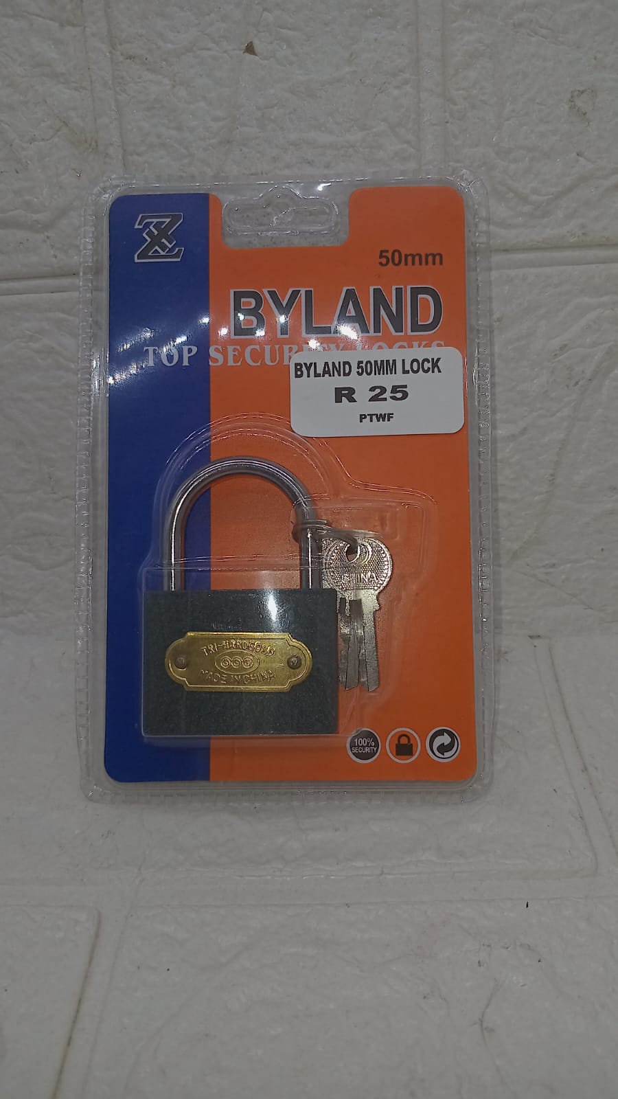 BYLAND PADLOCK