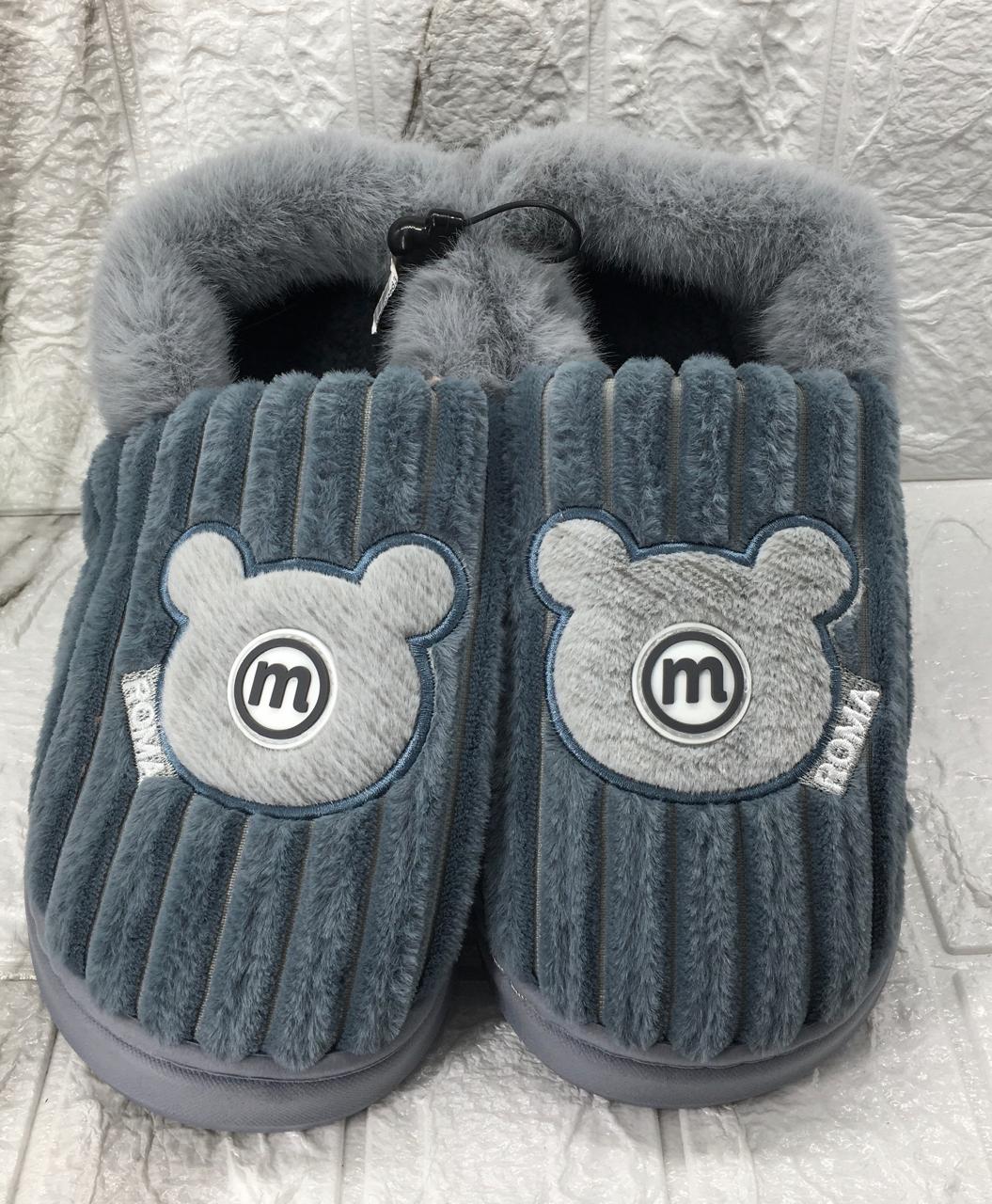 FLUFFY SLIPPERS