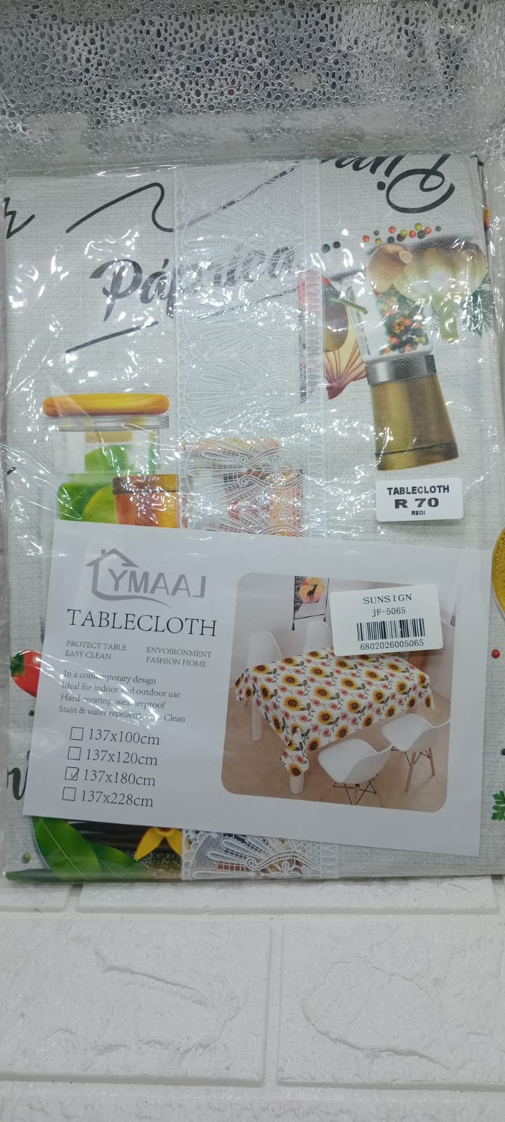 TABLECLOTH