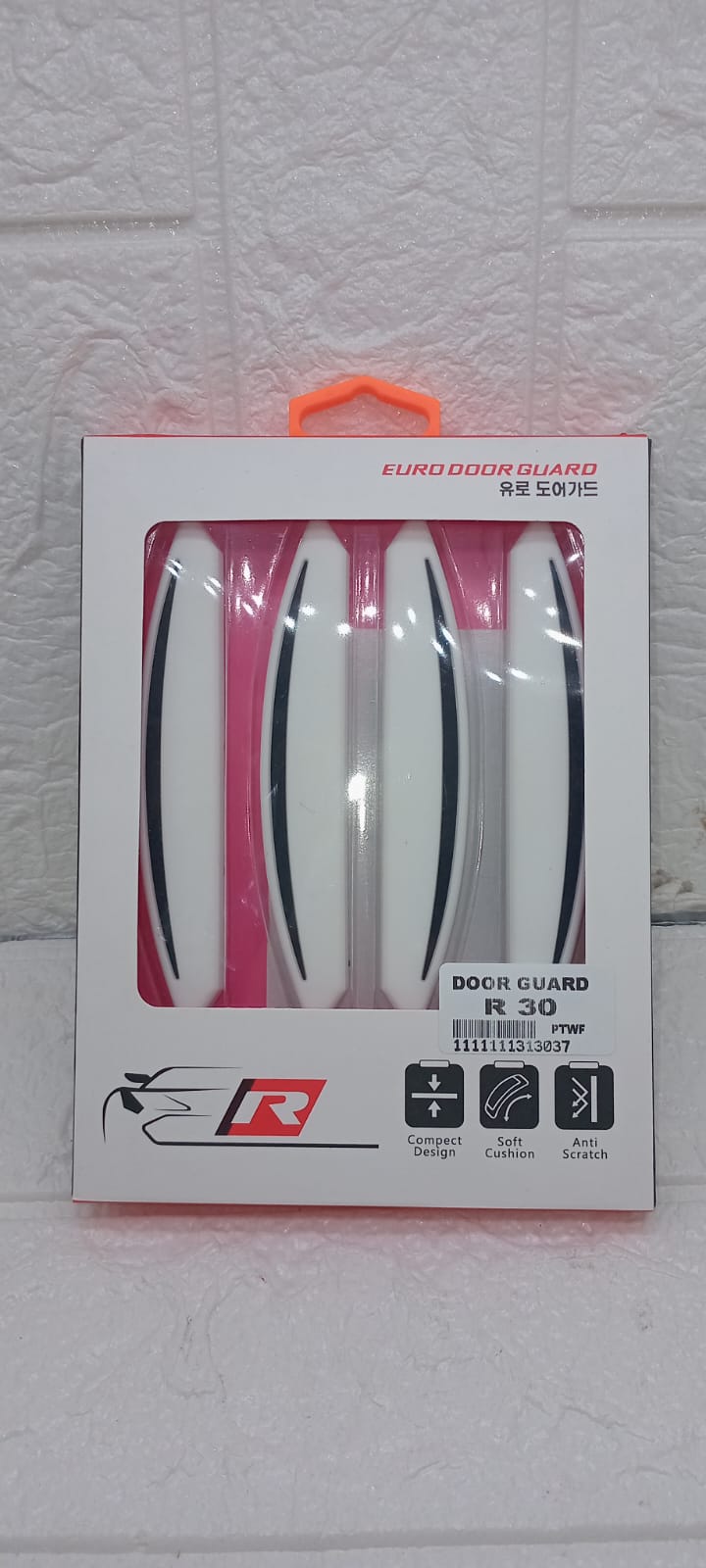 DOOR GUARDS