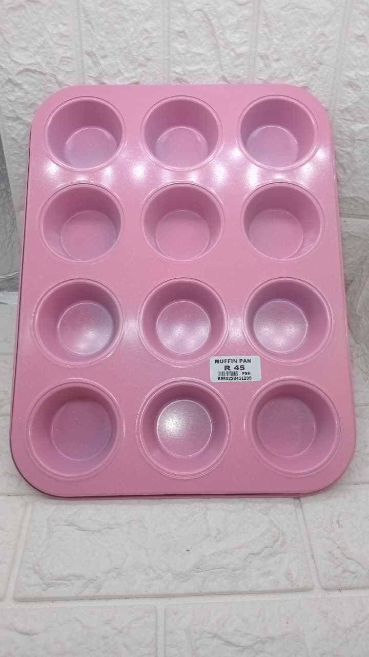 12 HOLE MUFFIN PAN
