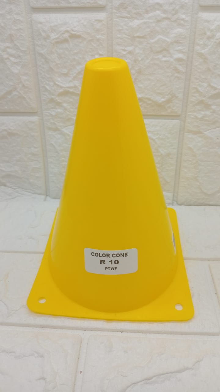 SPORTS TRAINING CONES