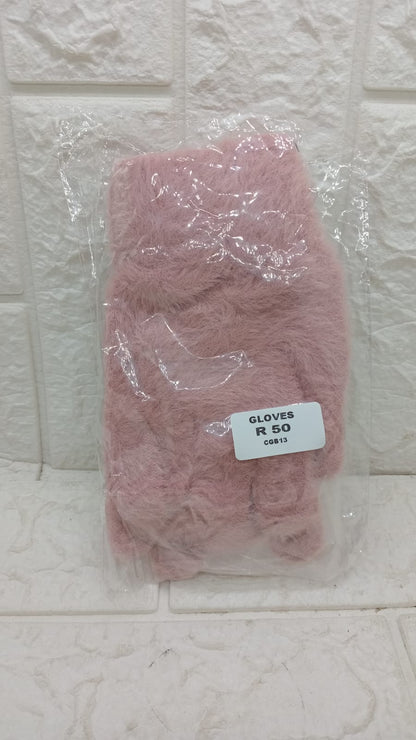 SOFT GLOVES