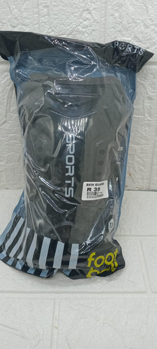 SHIN GUARDS