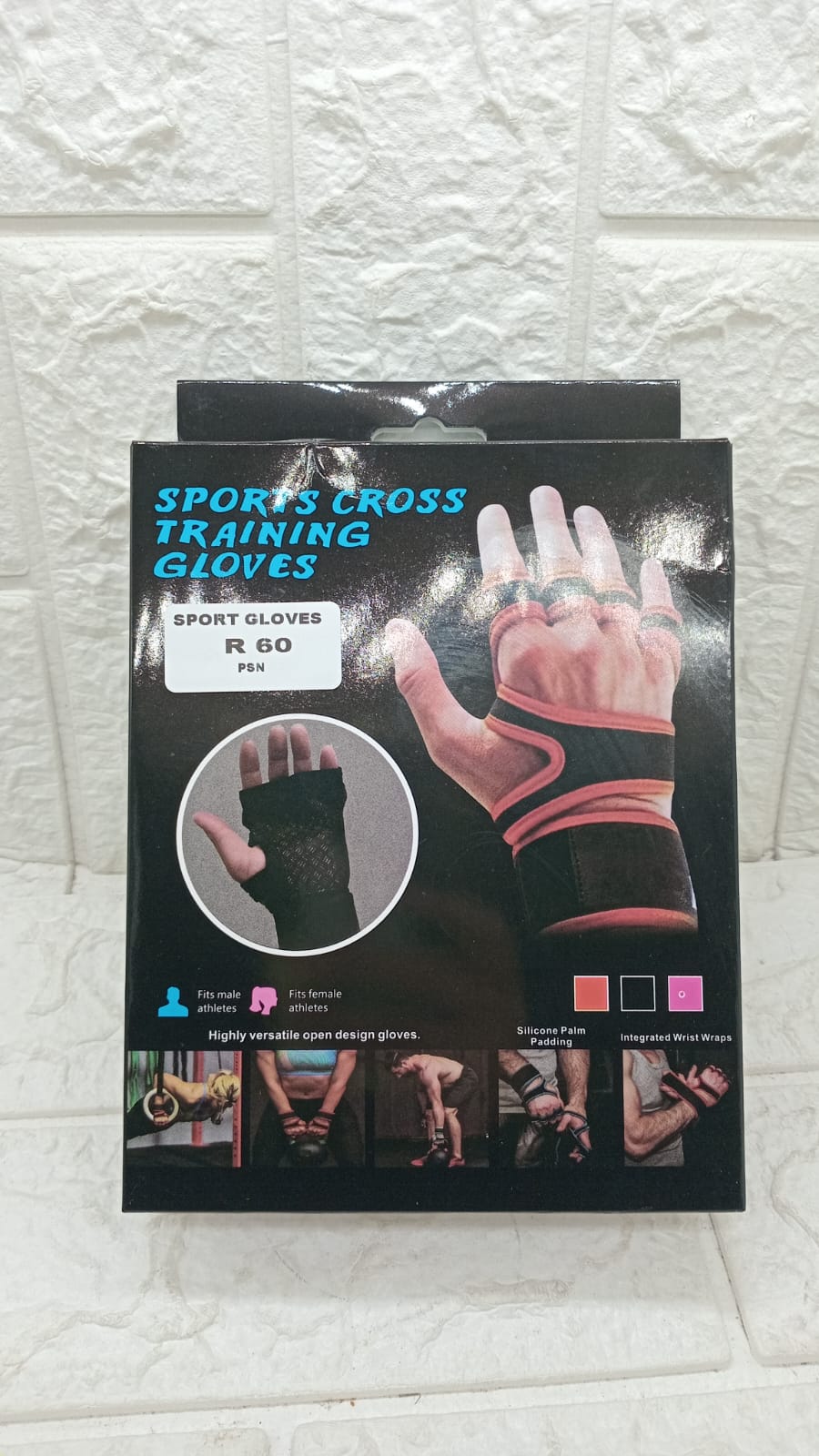SPORT GLOVES