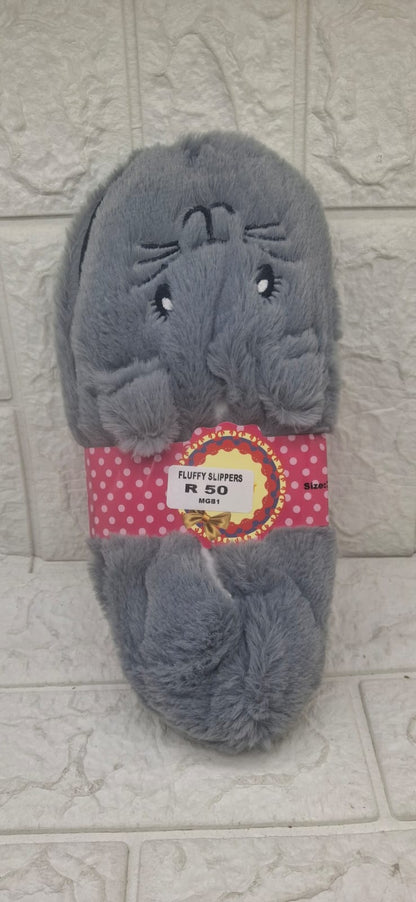 FLUFFY WARM SLIPPERS