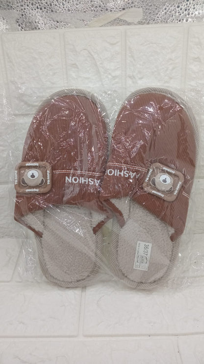 LADIES SLIPPERS