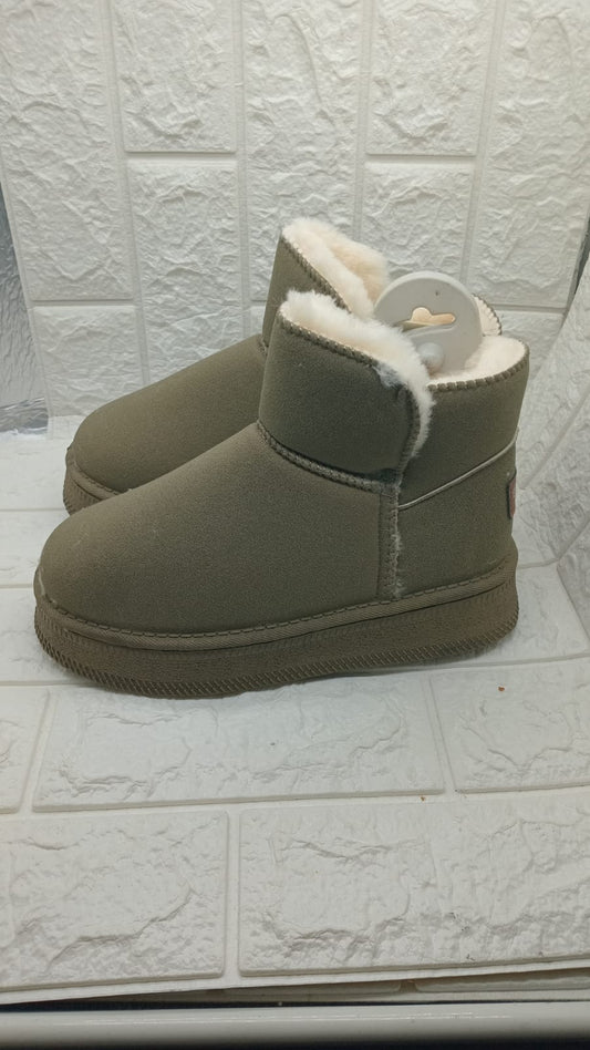 WINTER BOOTS