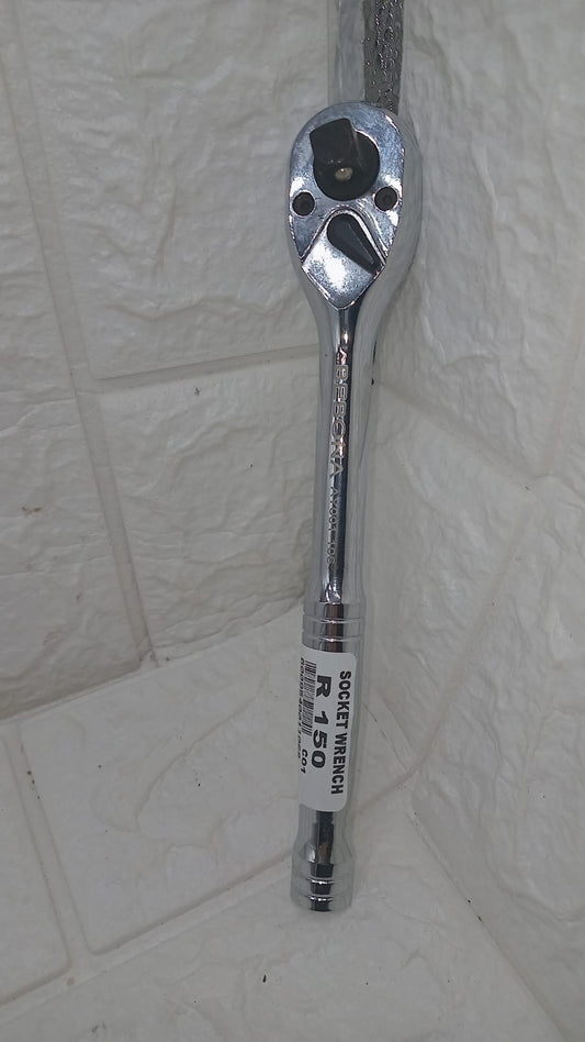 SOCKET WRENCH