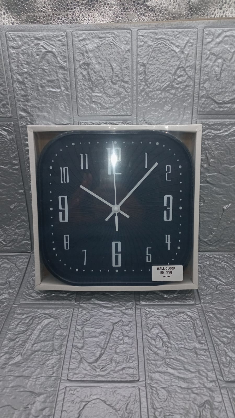 WALL CLOCK