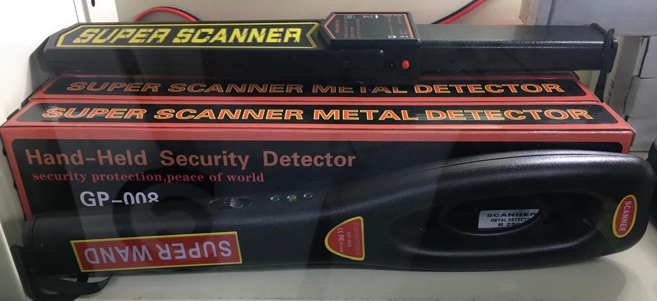 HAND-HELD SECURITY DETECTOR