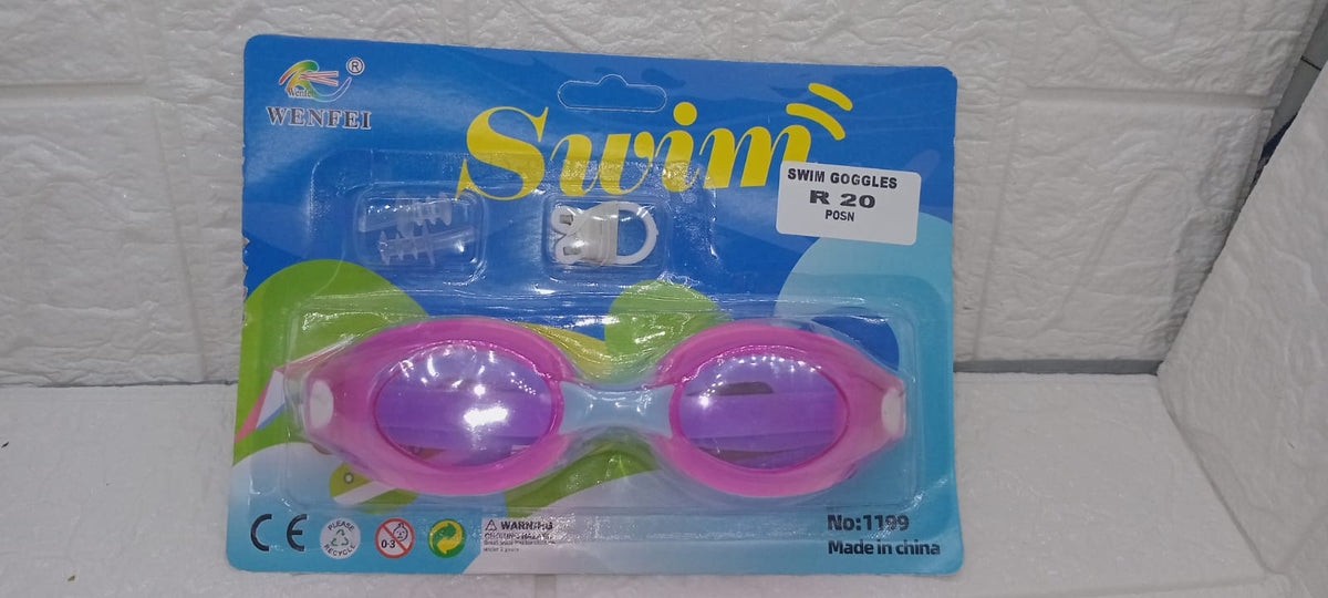 SWIM GOGGLES