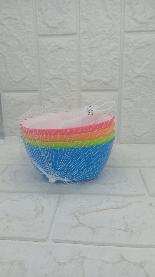 PLASTIC BOWLS SET