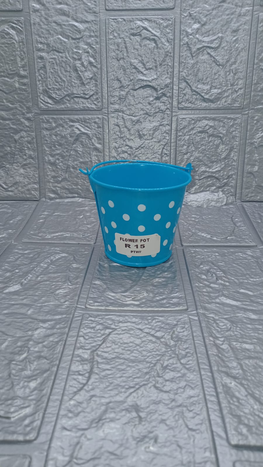 SMALL FLOWERPOTS