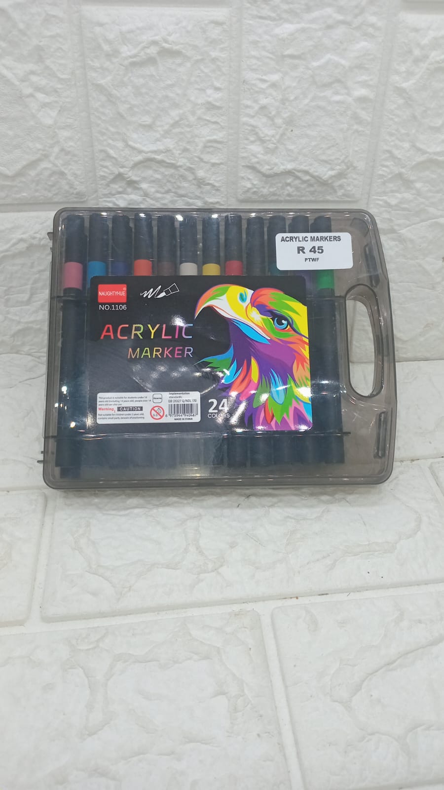 ACRYLIC MARKERS