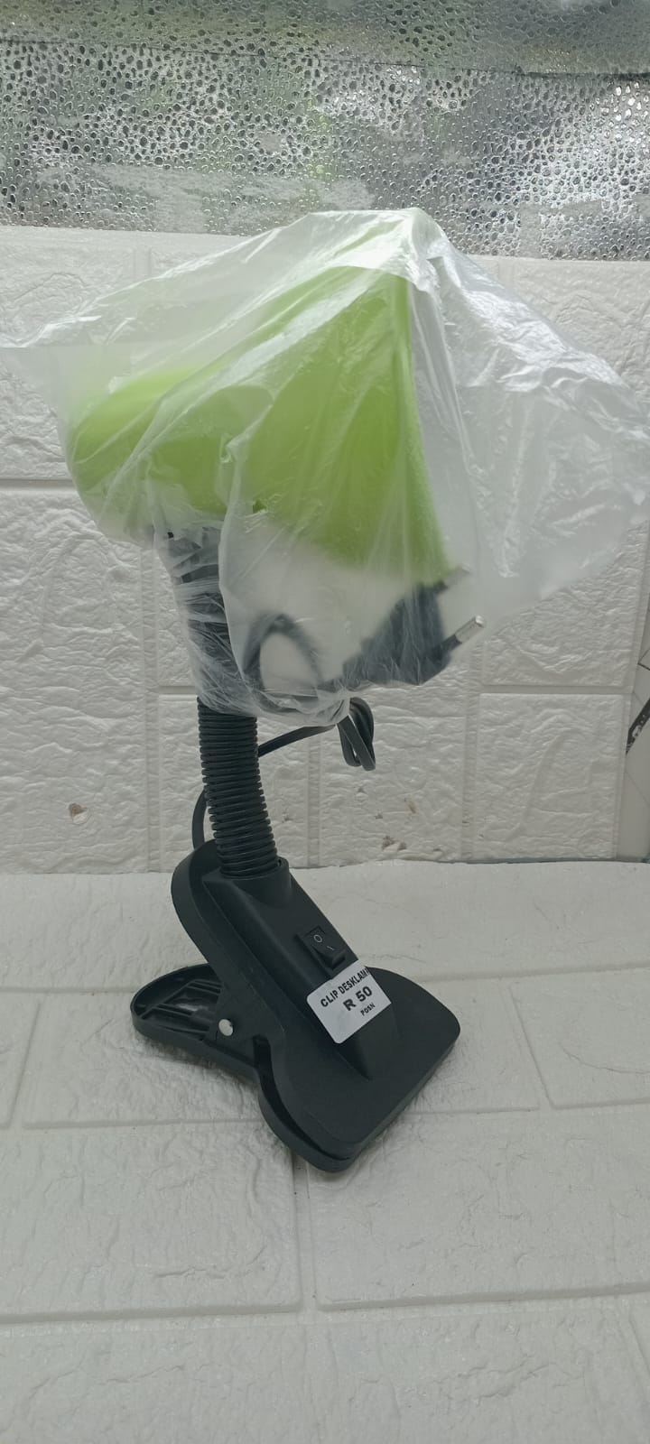 CLIP DESKLAMP