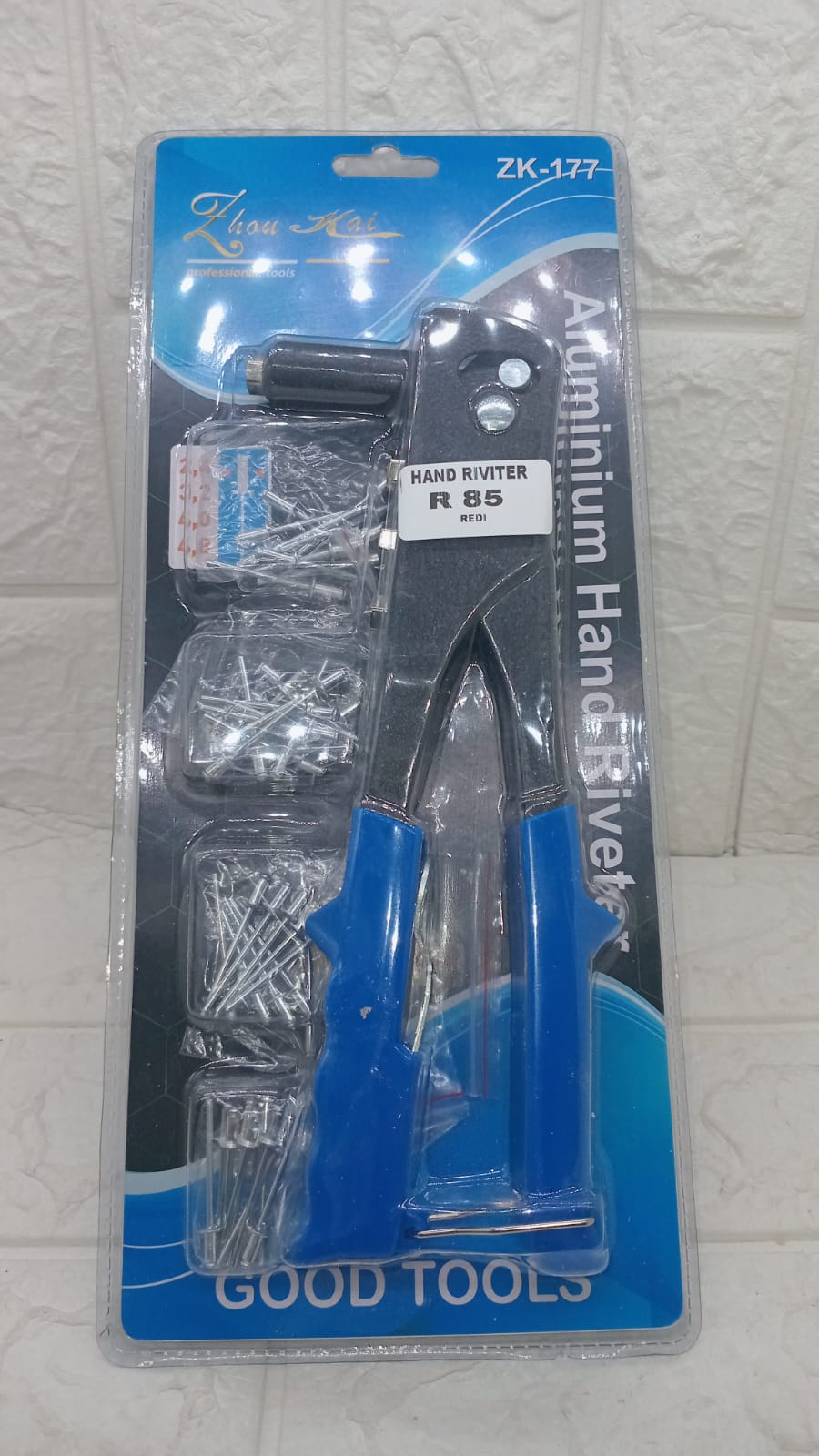 HAND RIVETER