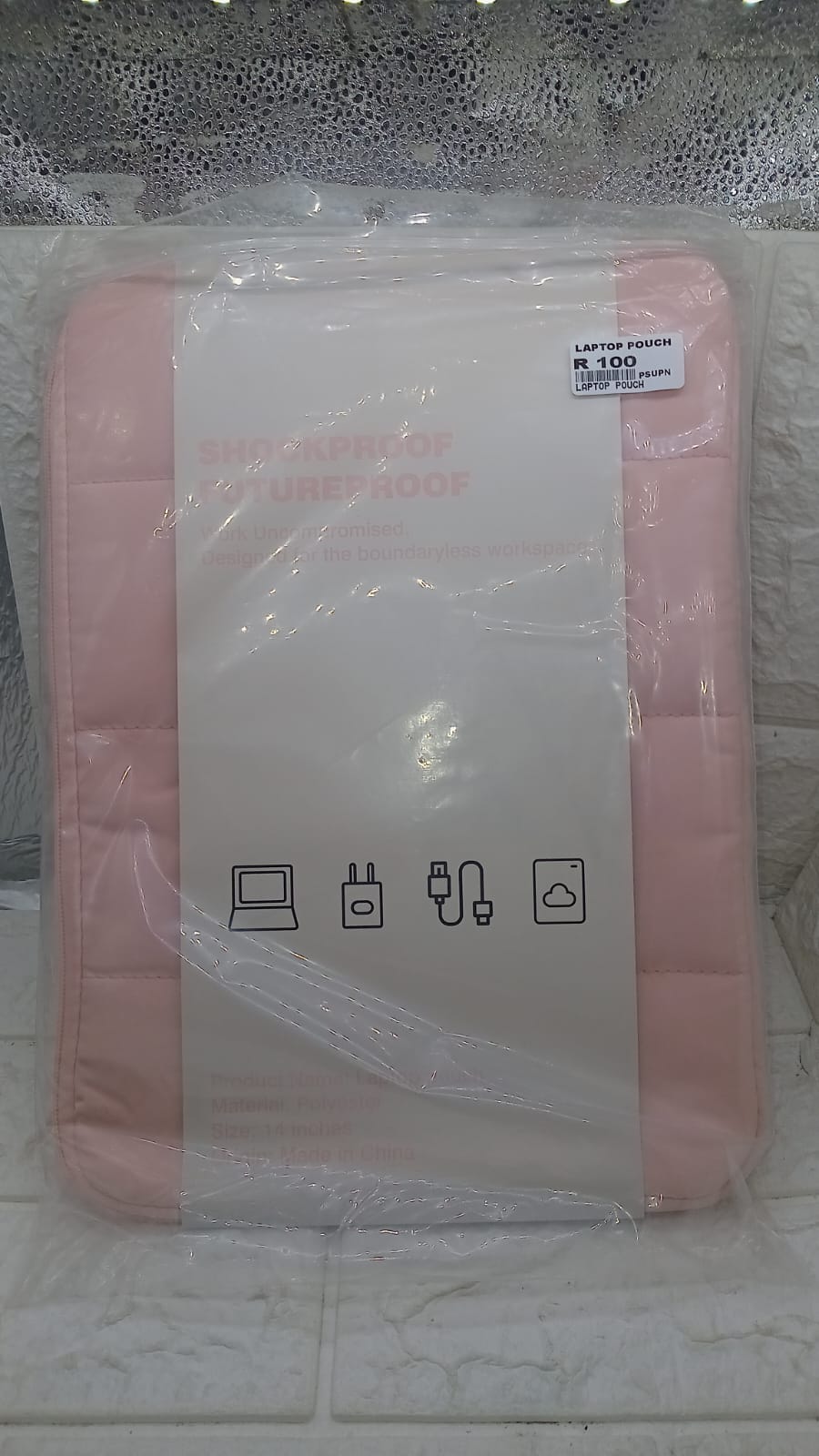 LAPTOP POUCHES
