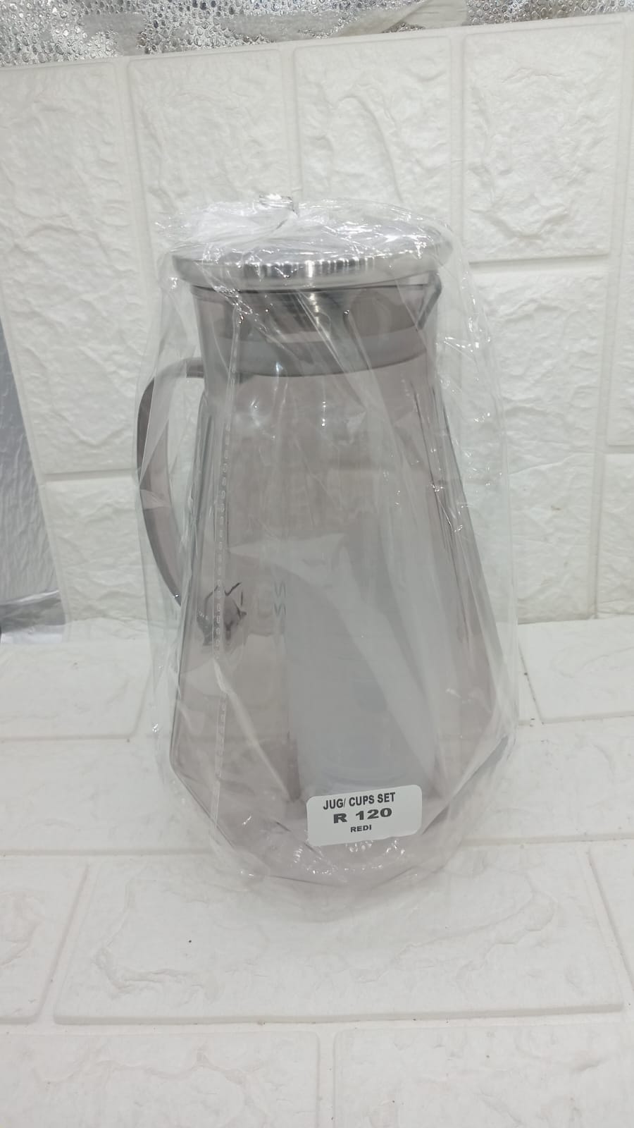 JUGS AND CUPS SET