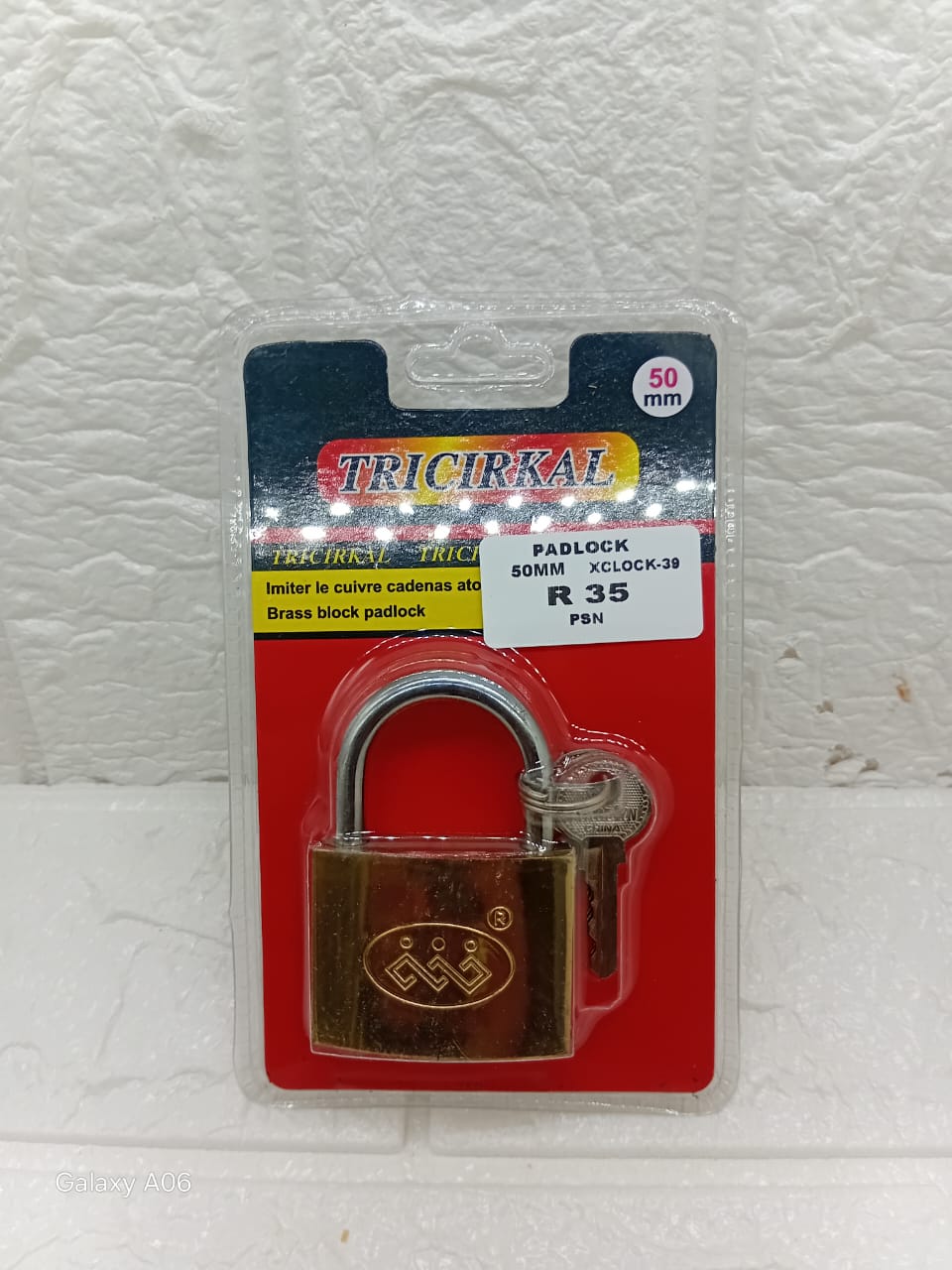 50mm PADLOCK WITH KEYS