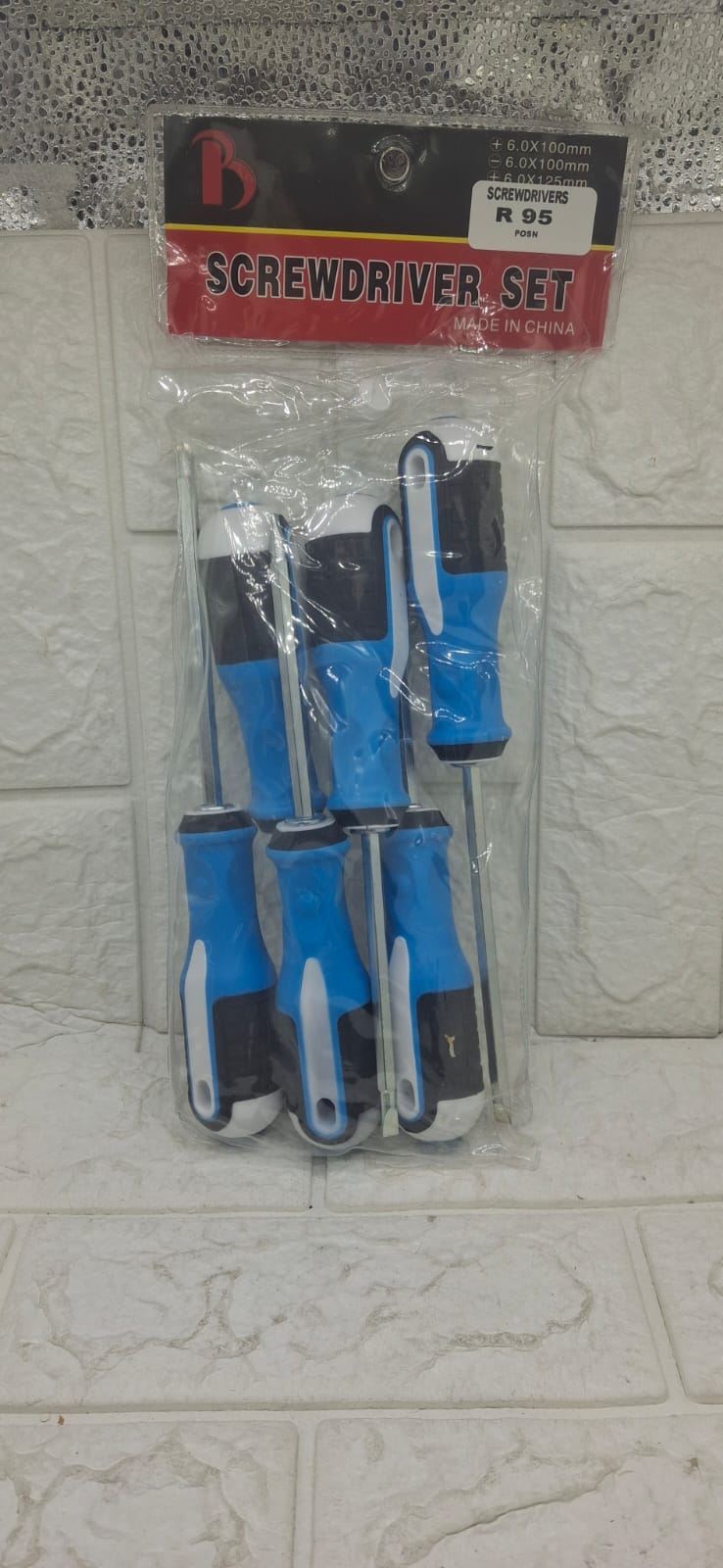 SCREWDRIVER SET