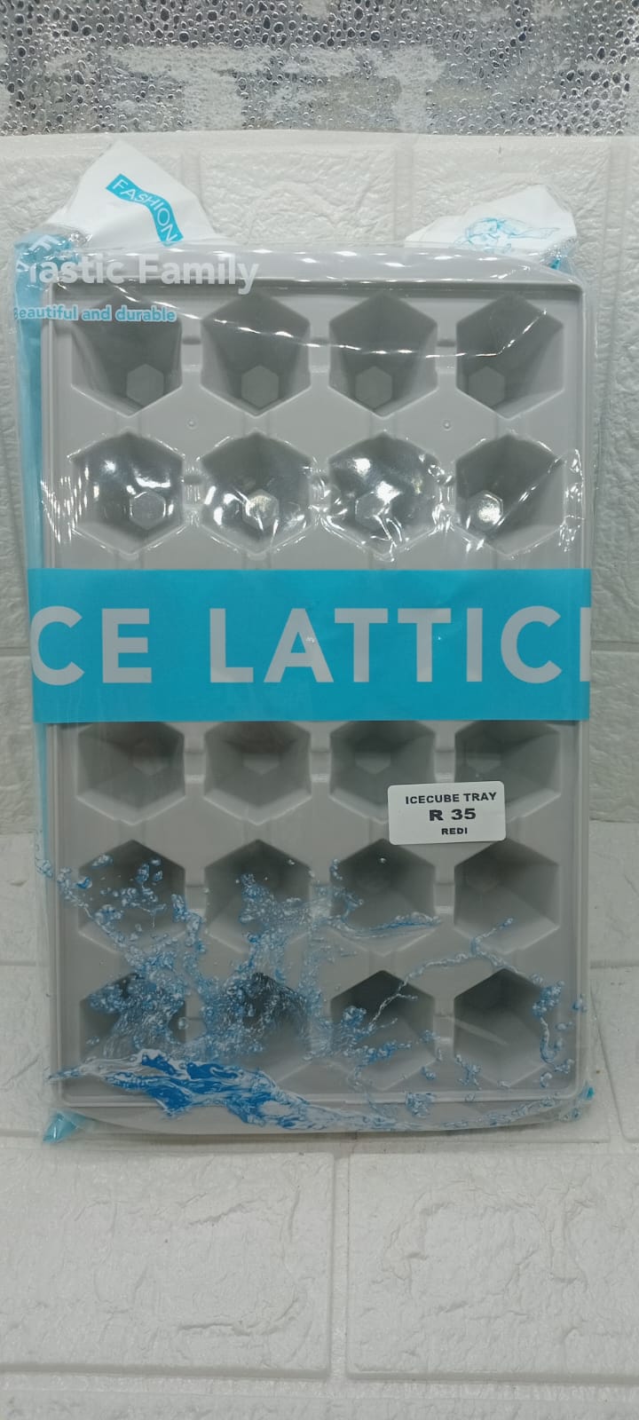 ICE CUBE TRAY