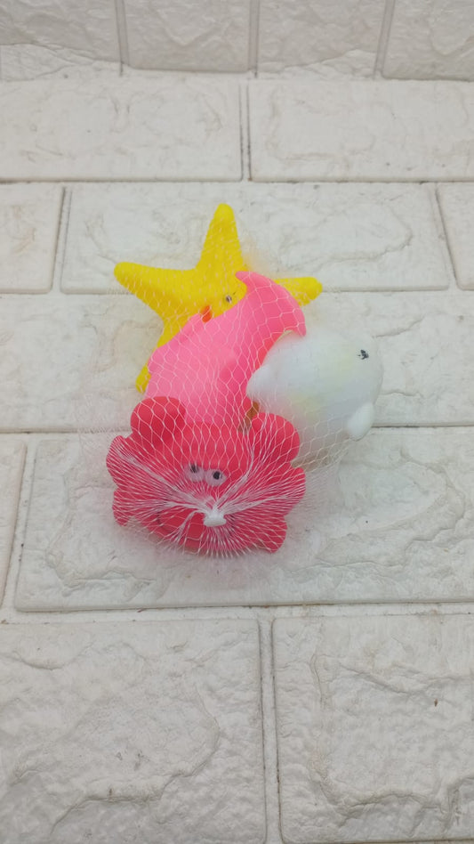 BATH TOYS